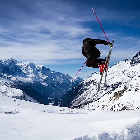 La Cordee 623 - All Year Chamonix